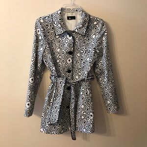 Women’s AB Studio lightweight black & white jacket